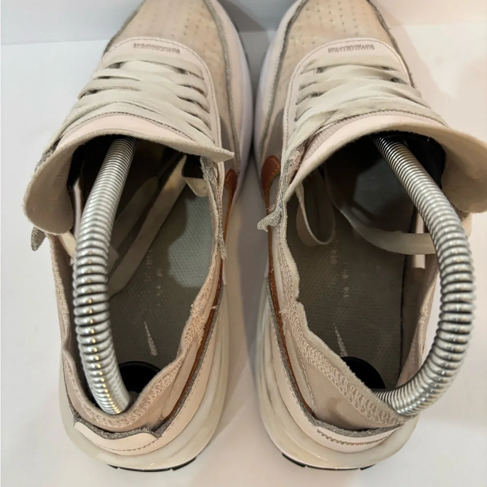 Nike waffle one size 7